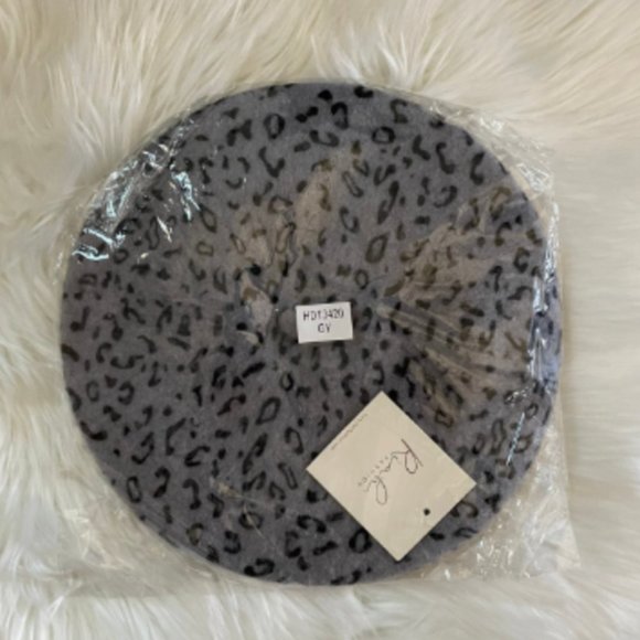 Gray Leopard Beret Hat NWT - Picture 4 of 6